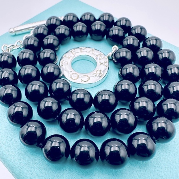 Tiffany & Co. 18” Black Onyx Toggle Necklace in Silver with Packaging - Picture 6 of 10